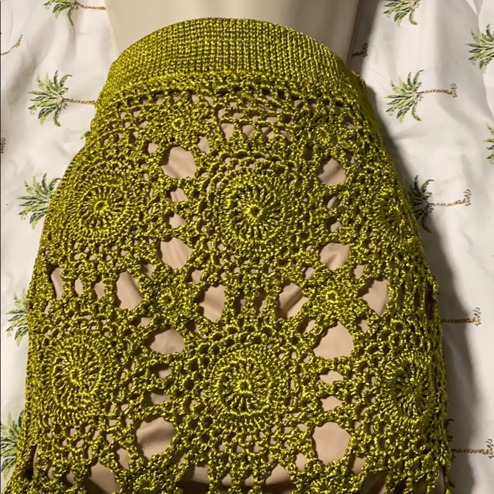 Beautiful body con skirt